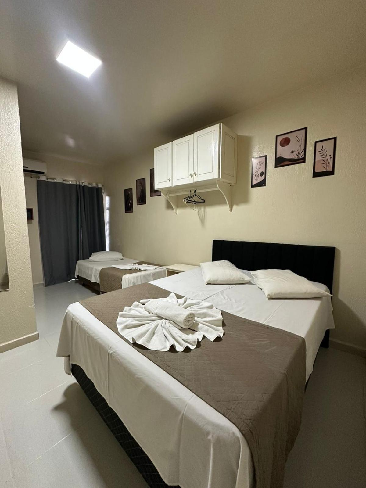Quarto Triplo com Varanda